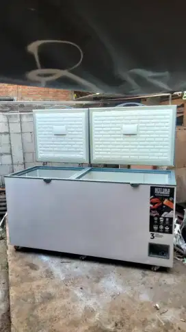 Frezer Gea kapasitas 600 Liter