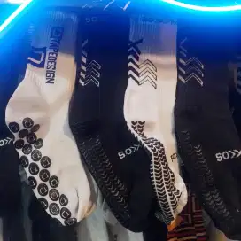Kaos kaki futsal ANTI SLIP