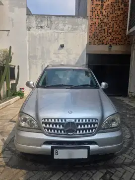 Mercedes-Benz W163 ML320