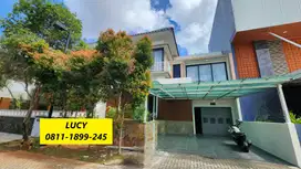 Rumah 2 Lantai Desain Bagus di Kebayoran Bintaro 15780-AT