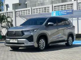 Toyota Innova Zenix 2.0 V Hybrid Modelista AT 2023