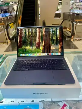 Macbook Air M2 MLY33 Midnight 8/256GB Garansi Resmi iBox