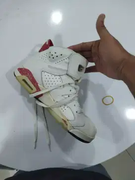 Sepatu Jordan size 42 lok mampang