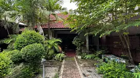 DIJUAL RUMAH KOMERSIAL RAYA TENGGILIS STRATEGIS DEKAT UBAYA & CHICCO