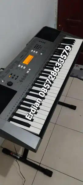 Yamaha psr E 353