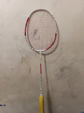 Di Jual Raket Badminton
