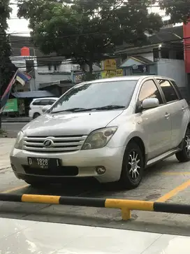 Toyota ist 2005 Bensin