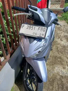 Beat 2024 Idling stop