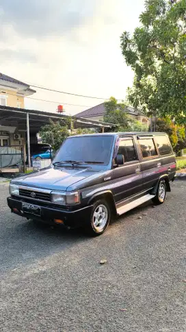 Jual Kijang Grand Extra Long 1993