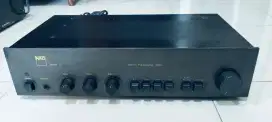 Pre Amp merk NAD model 1020