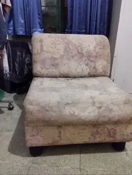 kursi sofa motif bunga