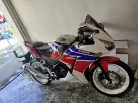 Dijual cbr 2015