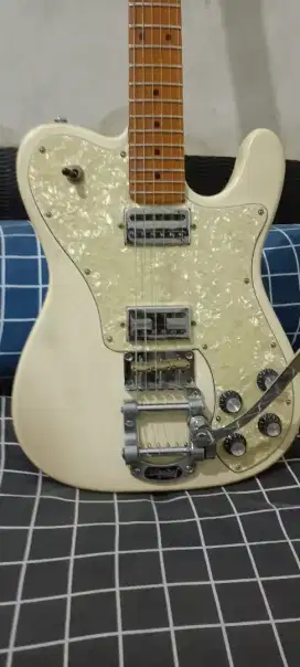 fender telecaster deluxe custom