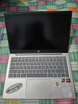 Laptop HP 14 em0032AU