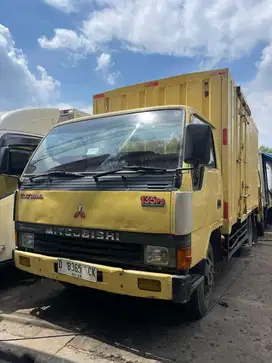 COLT DIESEL PS 135 FE 447 KABIN LEBAR 2003