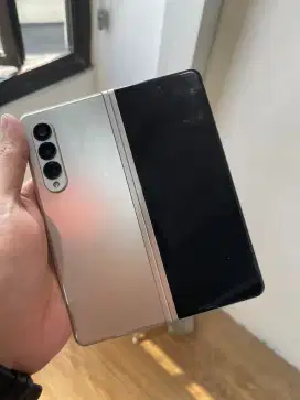 Samsung z fold 3 256gb minus