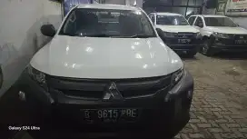 Dijual triton hdx 4x4 2021