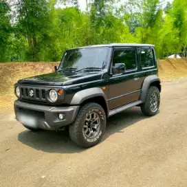 SUZUKI JIMNY 2022 A/T 3DOORS JB74 HITAM STD KM25RB ORIGINAL PERFECT