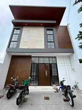 Di Jual Rumah Baru Sutorejo Mewah