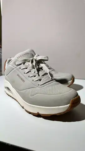 SKECHERS STREET LA