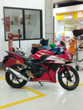 CBR 150 2016 Pajak Hidup Bisa TT/ Tukar Tambah Bebek