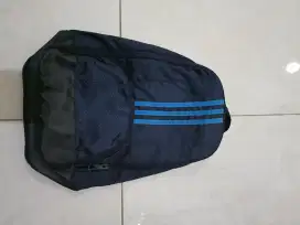 tas sepatu adidas
