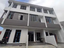 Dijual ruko 3 lantai ready stock 5 menit dr stasiun kemayoran