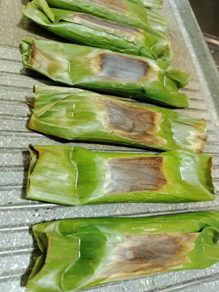 Dicari karyawan untuk jualan makanan