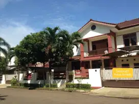 Rumah Bintaro Jaya sektor 9 tanah luas, jalan depan lebar strategis