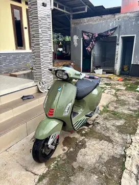 Di jual vespa matic sprint iget 2023