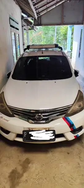 Grand Livina SV Tahun 2015 Putih Variasi
