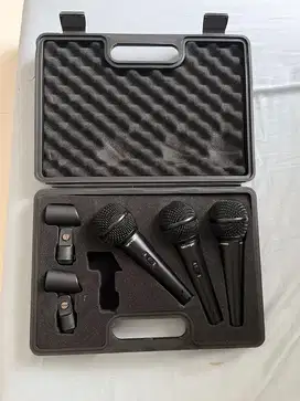 Microphone beringer original bekas