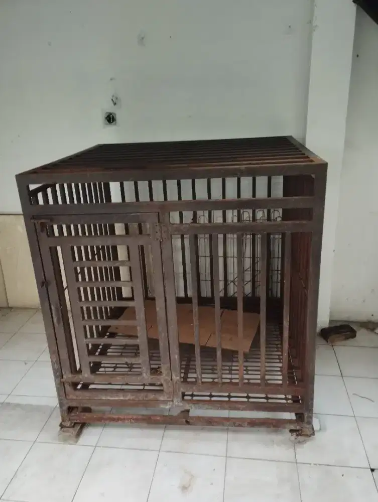 Kandang Anjing Besar