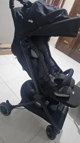 Dijual aja yg minat chat yaa merk joie , jarang di pake