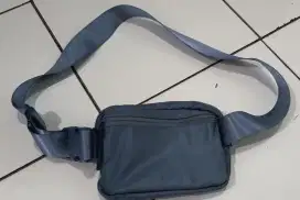 Tas pinggang/Selempang