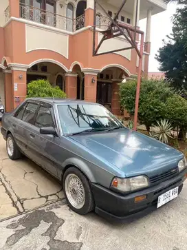Mazda 323 1989 Bensin