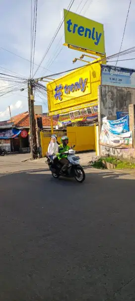 Ruko disewakan dengan lokasi strategis