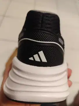 JUAL MURAH SEPATU ADIDAS ORI NEW GALAXI STAR NOMER 42 (SEPATU BARU)