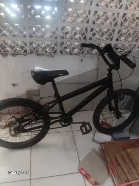 Sepeda merk Senator