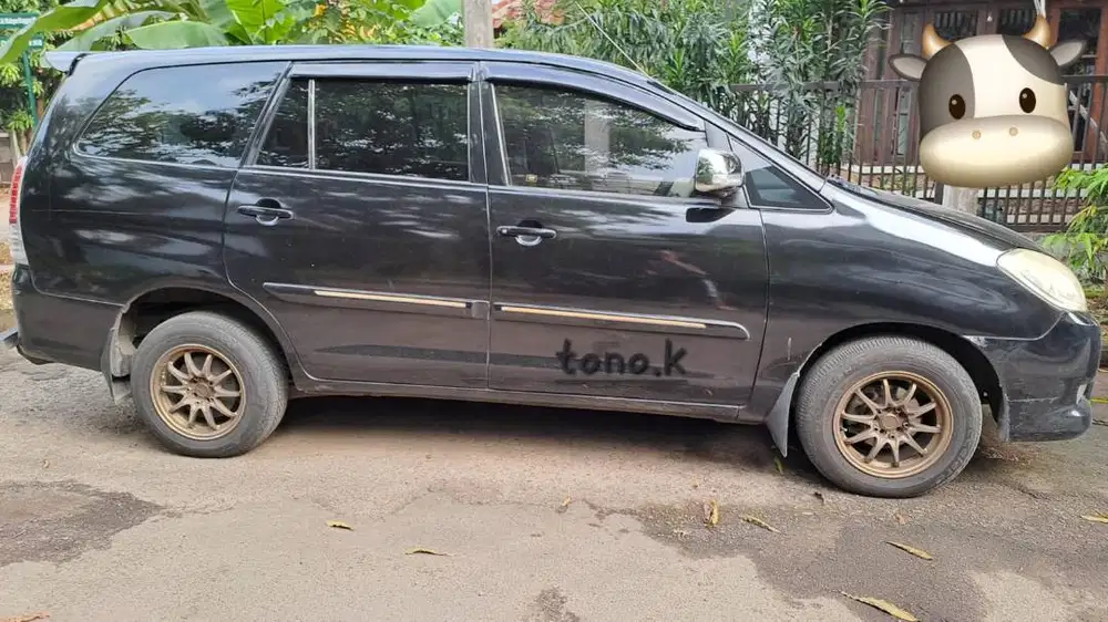 Kijang Innova Diesel AT 2011 Hitam