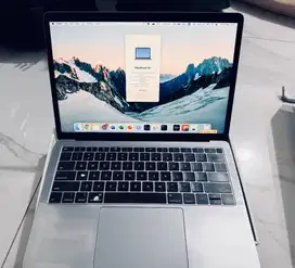 Dijual Macbook Air A1932 ; 256 GB Mint Condition