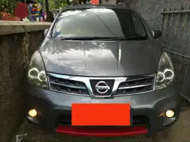 Nissan Livina X-Gear AT 1.5 Abu-Abu Tua Metalik Th.2008