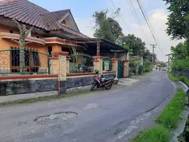 RUMAH SIDOARUM JALAN GODEAN