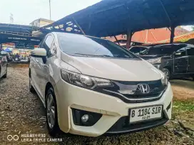 Honda jazz S 2014
