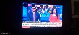 Tv polytron 24 inc dan setboxnya