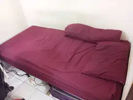 Single bed 100 x 200 cm
