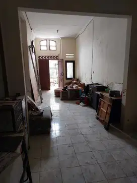 Dijual Pantai mentari, butuh renov, murah saja