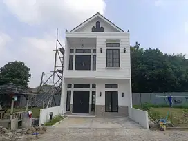 rumah 2 lantai dikota bekasi dekat pintu tol cikunir dan becakayu