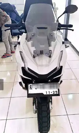 Honda Adv 160 2024 km 2rb an