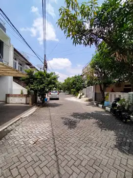 Dijual Rumah Villa di Inti Kota Medan , Komplek Jati Mas , Siap huni